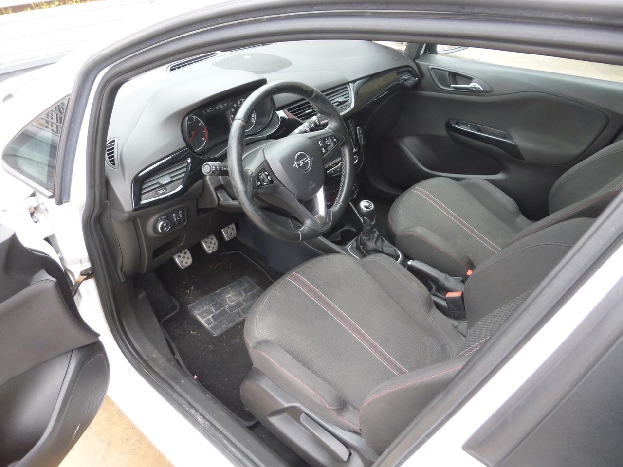 Opel Corsa 1.2 5 porte Innovation Black Edition