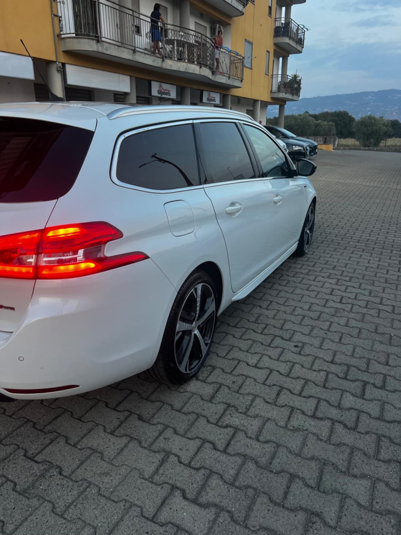 Peugeot 308 BlueHDi 120 S&S EAT6 GT Line