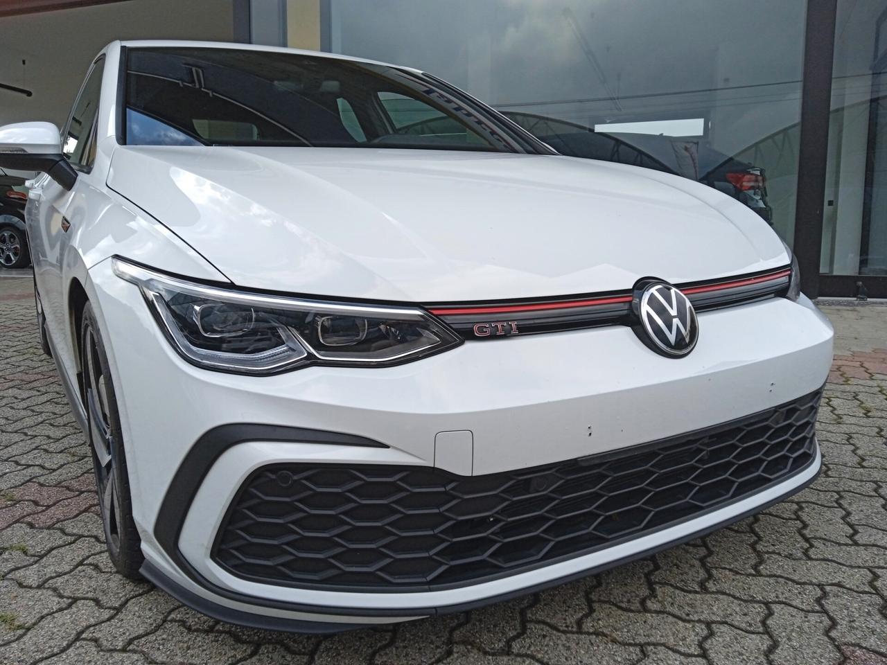 Volkswagen Golf GTI FULL LED APPLE CAR PLAY GUIDA DI 2°LIVELLO SENS PARK DOPPI SEDILI RISCALDATI IN ARRIVO OPZIONABILE