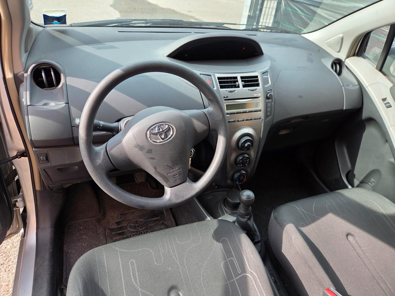 Toyota Yaris 1.0 5 porte Sol unico proprietario
