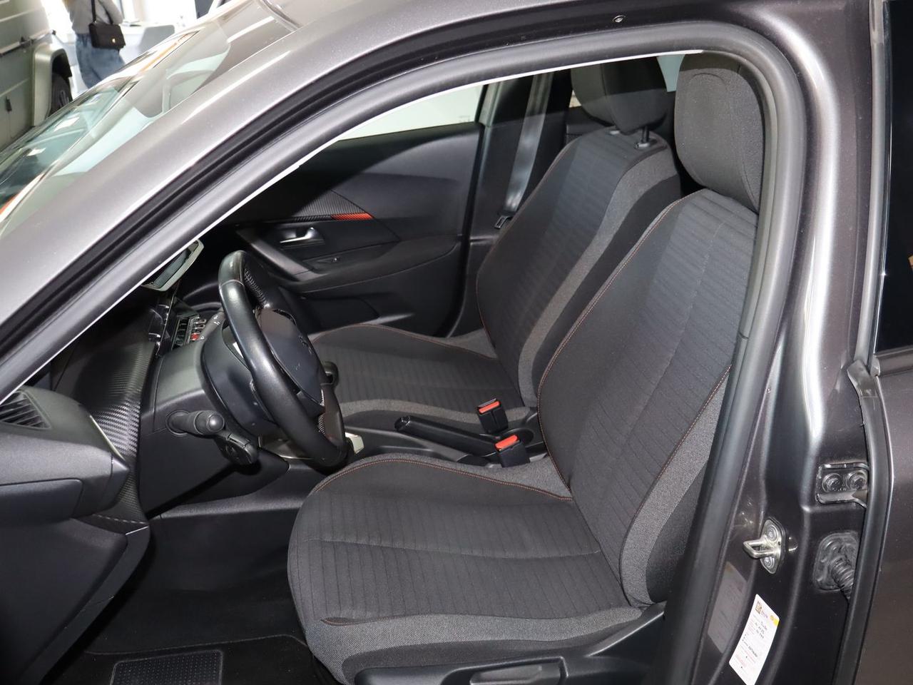 Peugeot 2008 Active 1.2 PureTech 100 #9948