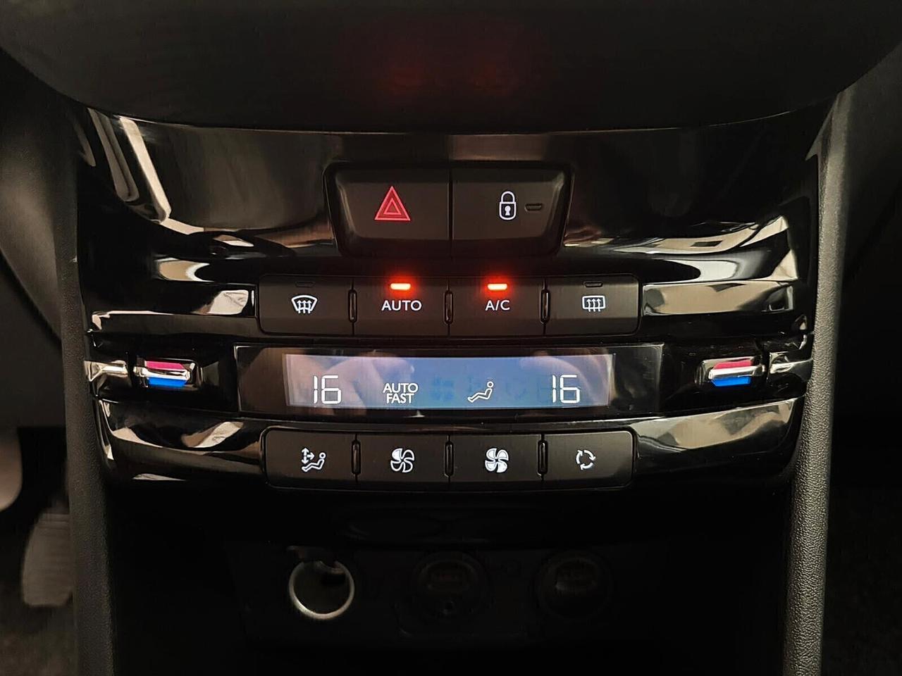 Peugeot 2008 1.6 HDI *come nuova*
