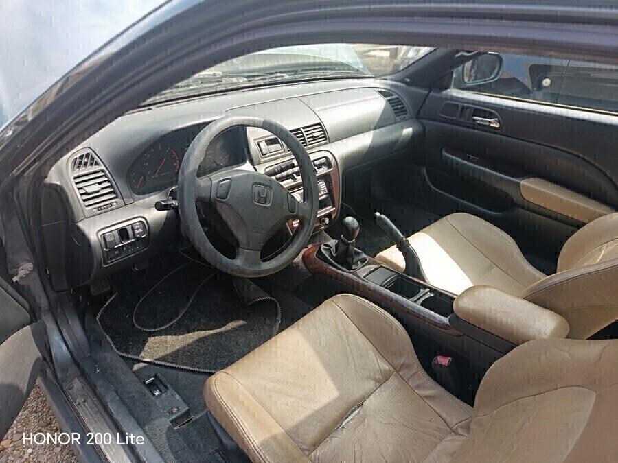 Honda Prelude 2.0i 16V cat
