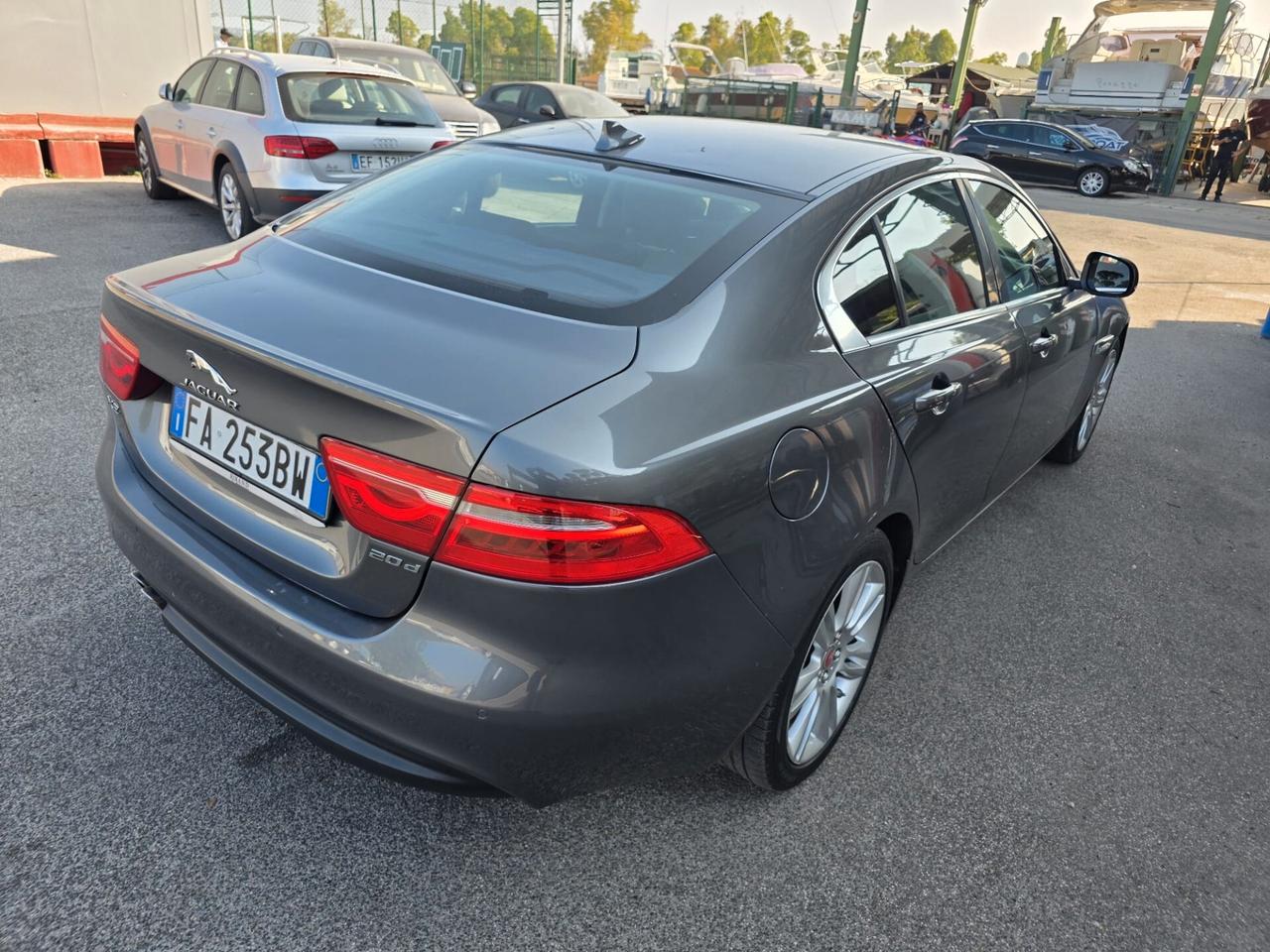 Jaguar XE 2.0 D Automatica Euro 6