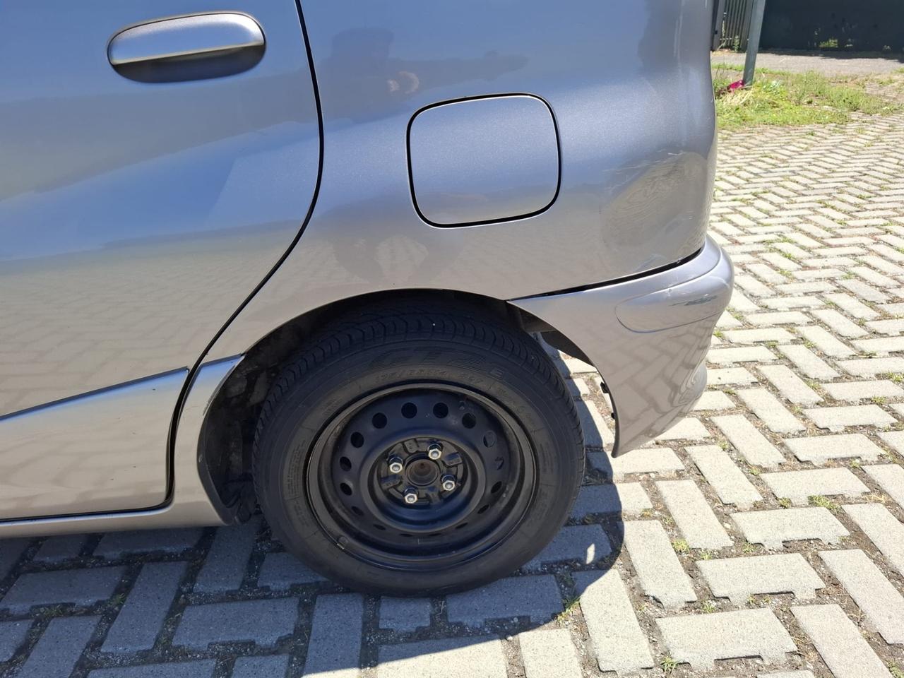 Toyota Yaris Verso 1.3i 16V cat Sol '03