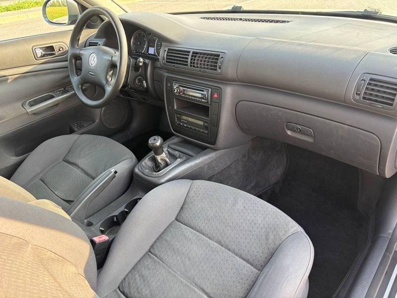 Volkswagen Passat NEOP. 1.9 Diesel 130cv
