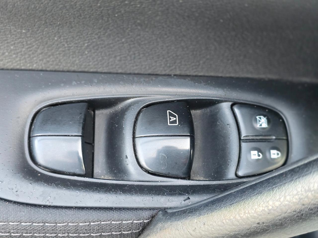 NISSAN QASHQAI RESTYLING CON SOLI 137.000KM NUOVA