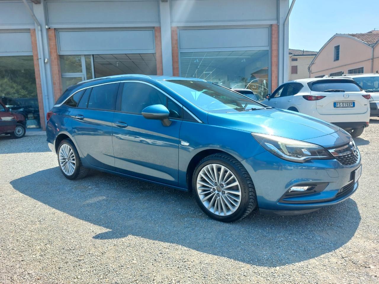 Opel Astra 1.6 CDTI Sports Tourer Cosmo