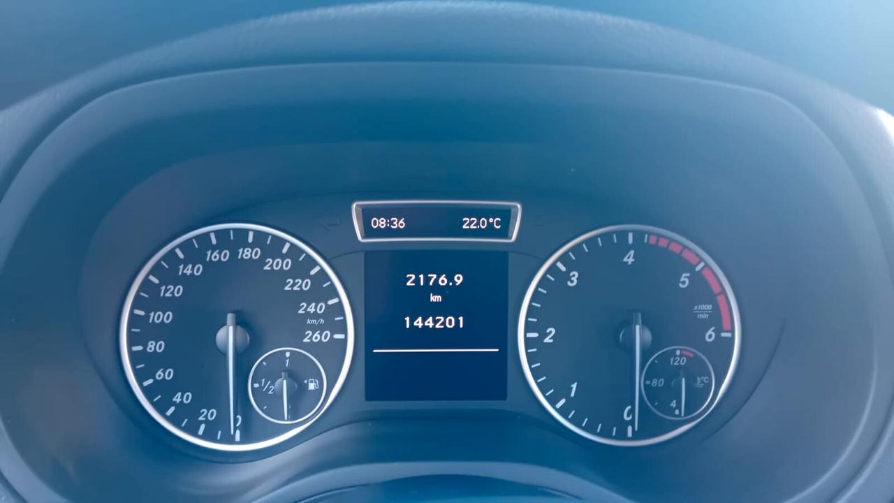 Mercedes-benz B 180 CDI BlueEFFICIENCY Executive