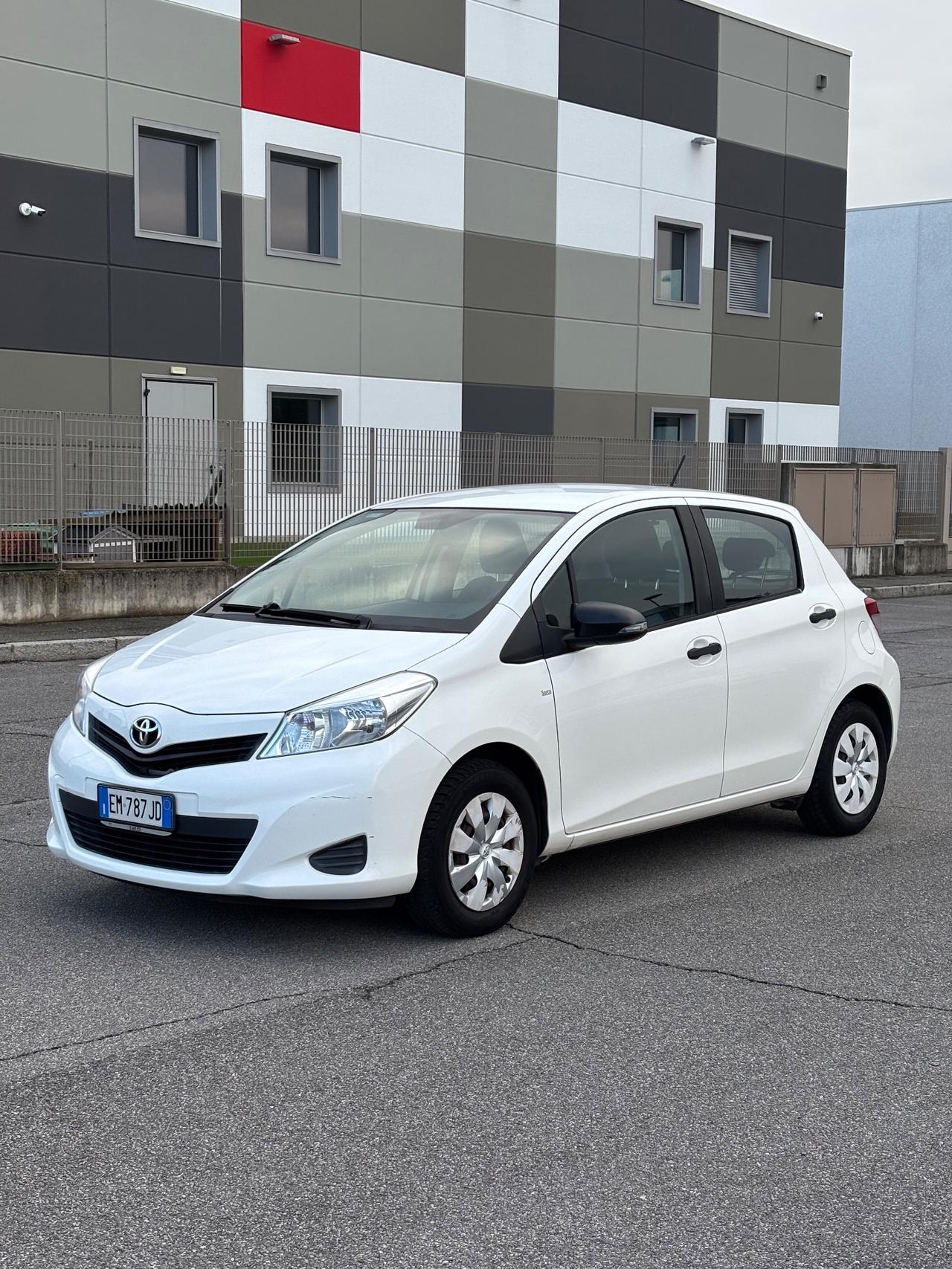 Toyota Yaris 1.0 5 porte GARANZIA TOYOTA