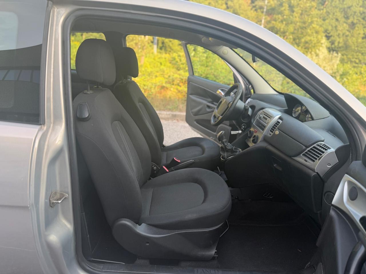 Lancia Ypsilon 1.2 69 CV Diva*Neopatentati*