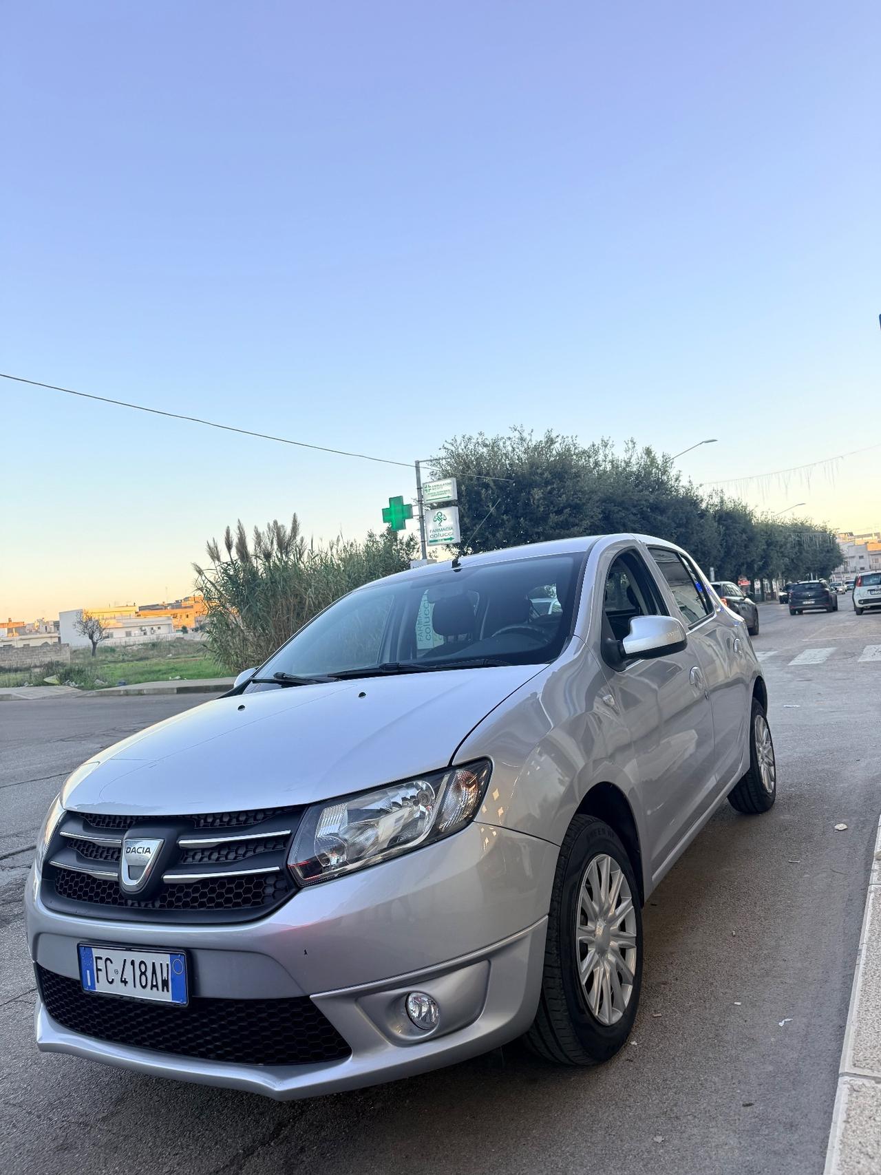 Dacia Sandero 1.2 BENZINA 2016 X NEO PATENTATI, 5 PORTE, CON NAVI,BLUETOOTH,CLIMA,KM CERTIFICATI