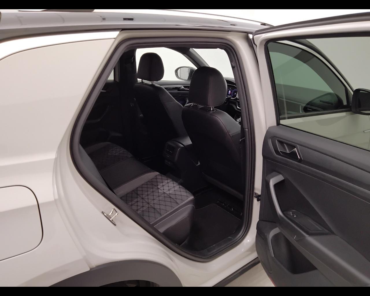 VOLKSWAGEN T-Roc I 2022 - T-Roc 1.0 tsi R-Line 110cv