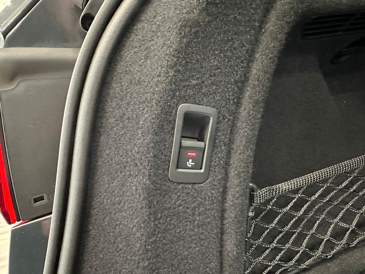 Audi A4 Avant 40 g-tron S tronic