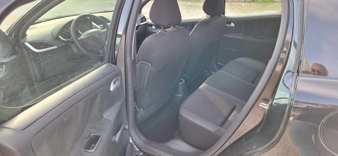 Peugeot 207 Plus 1.4 8V 75CV 5p. ECO GPL