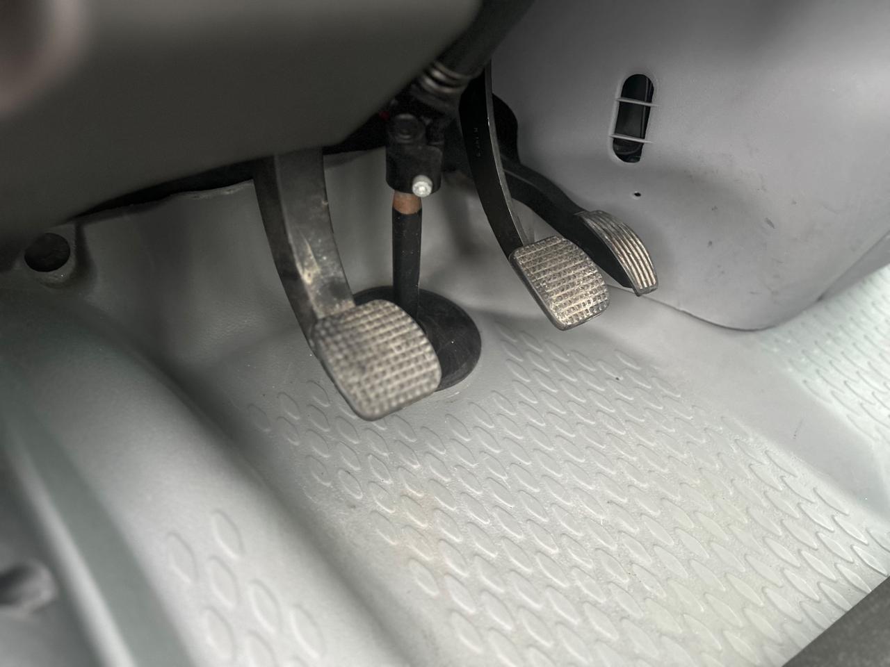 Iveco Daily 35C10 2.3 Hpi cabinato con Cestello elevatore