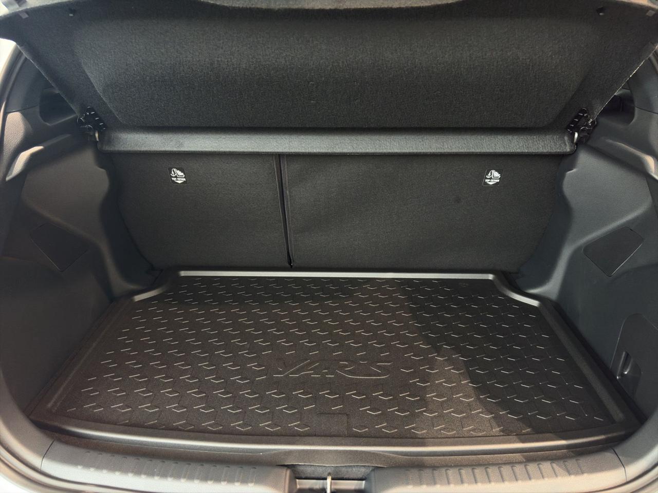 Toyota Yaris 1.5h 130 Premium