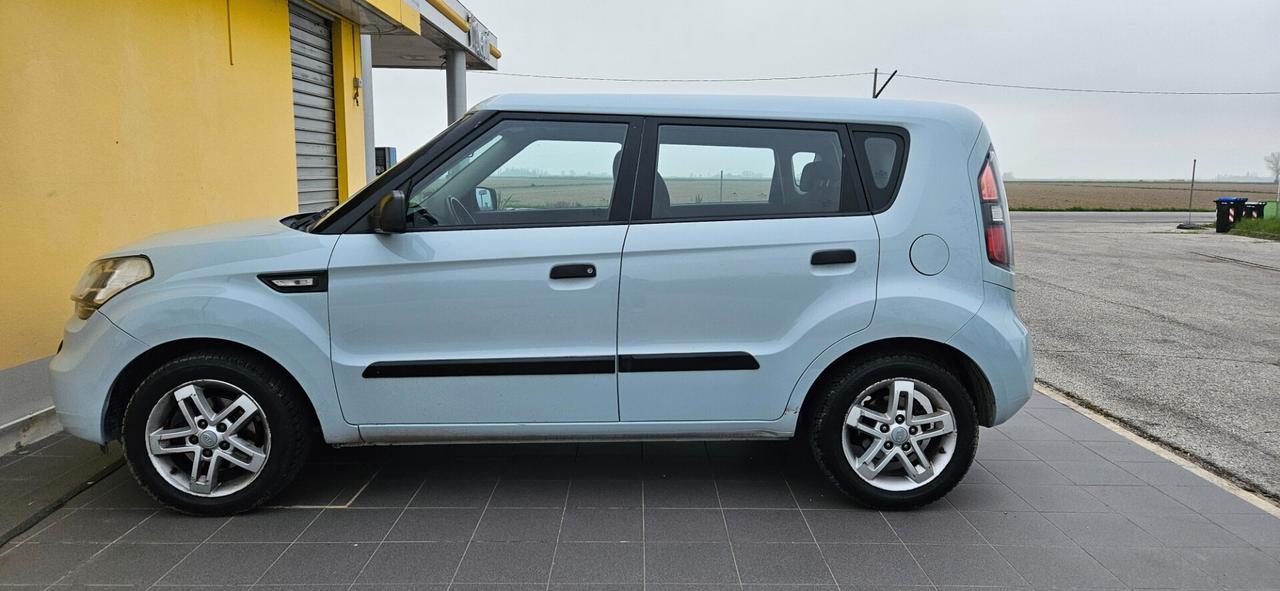 Kia Soul 1.6 CVVT Active