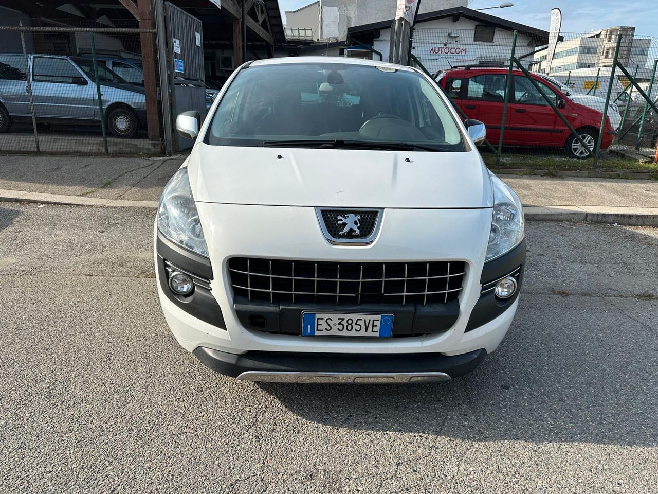 Peugeot 3008 1.6 HDi 115CV Business