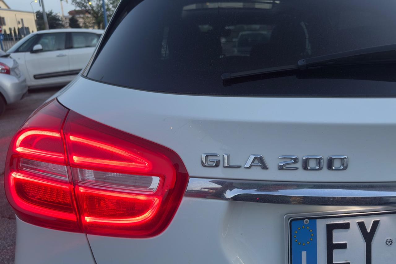 Mercedes-benz GLA 200 GLA 200 d Sport pelle tetto led cerchi 18*