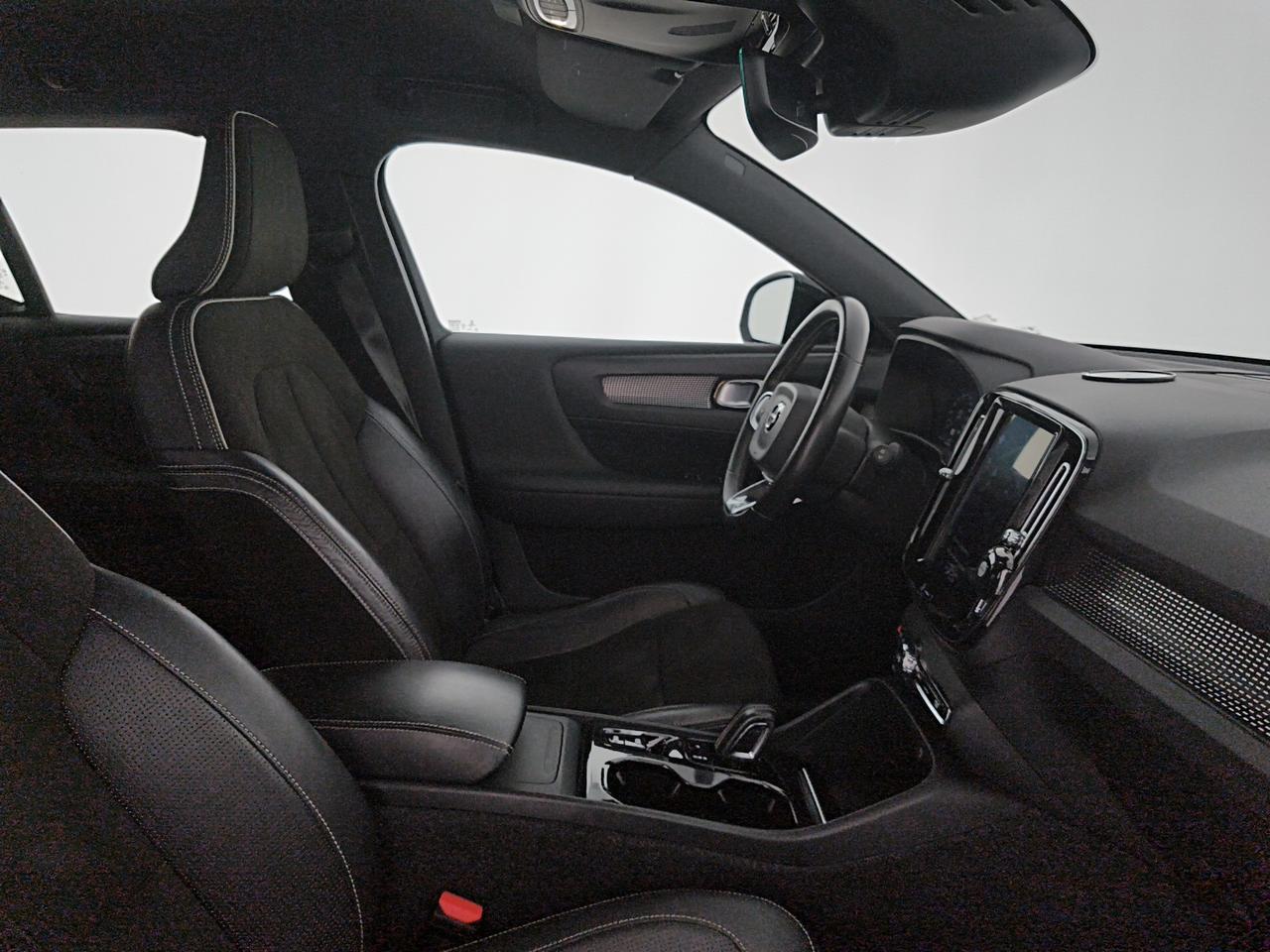 Volvo XC40 2.0 d4 R-design awd