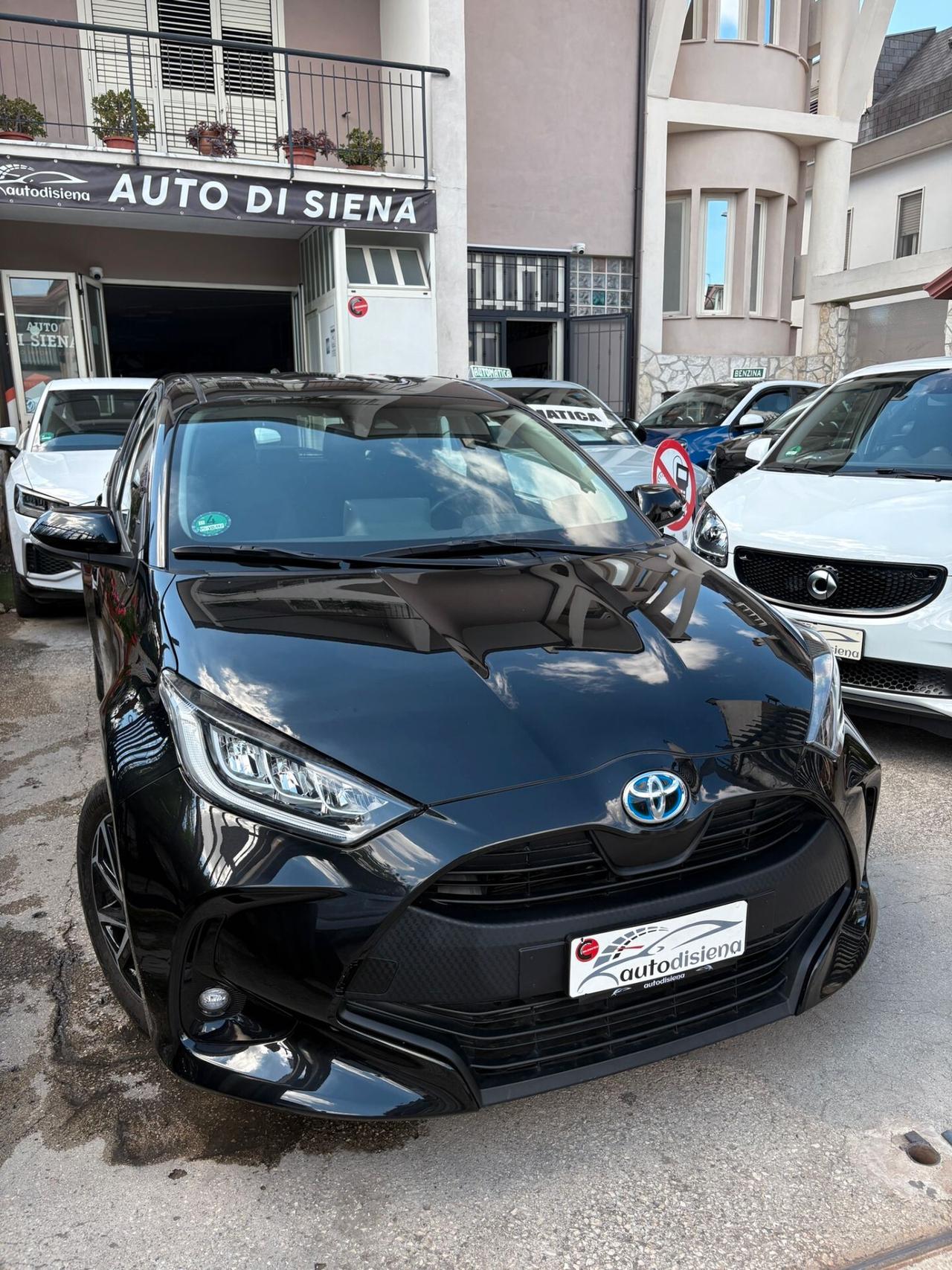 Toyota Yaris 1.5 Hybrid 5 porte Lounge design