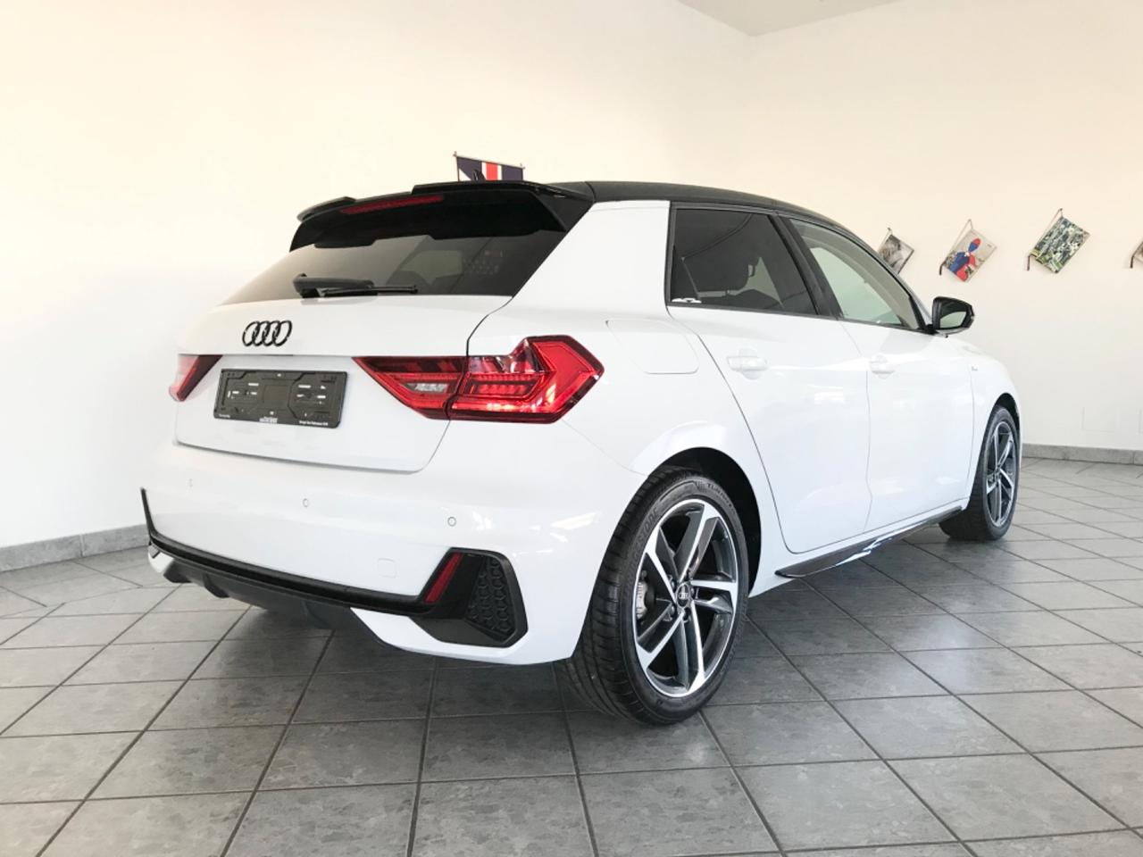 Audi A1 SPB 30 TFSI Identity Black S.Line