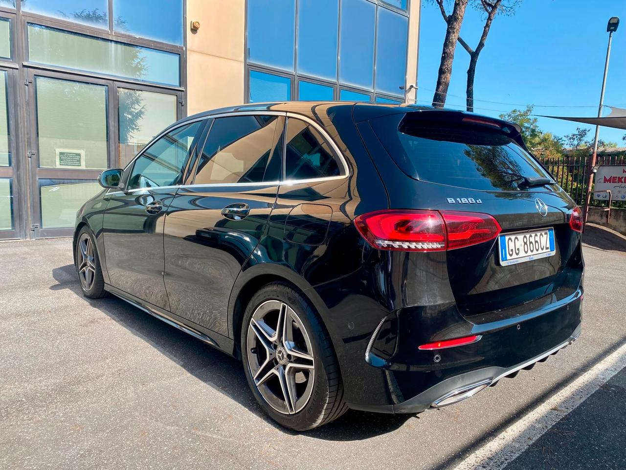 Mercedes-benz B 180 d AMG Premium TAGL. UFFICIALI