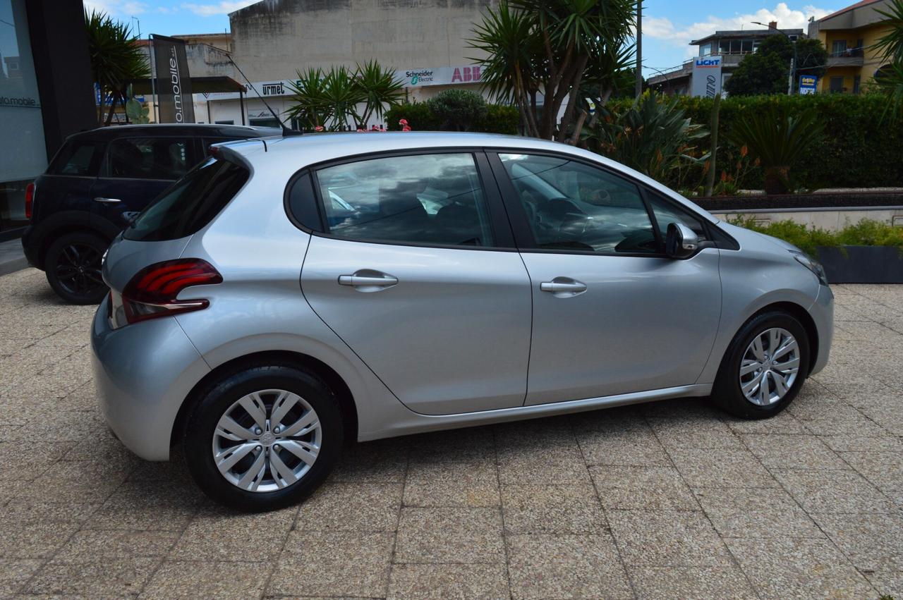 Peugeot 208 BlueHDi 100 5 porte Allure