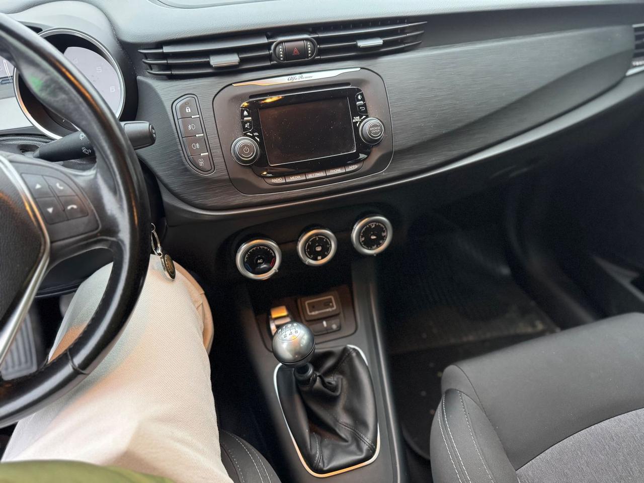 Alfa Romeo Giulietta Business 1.6 JTDM 16V #8350