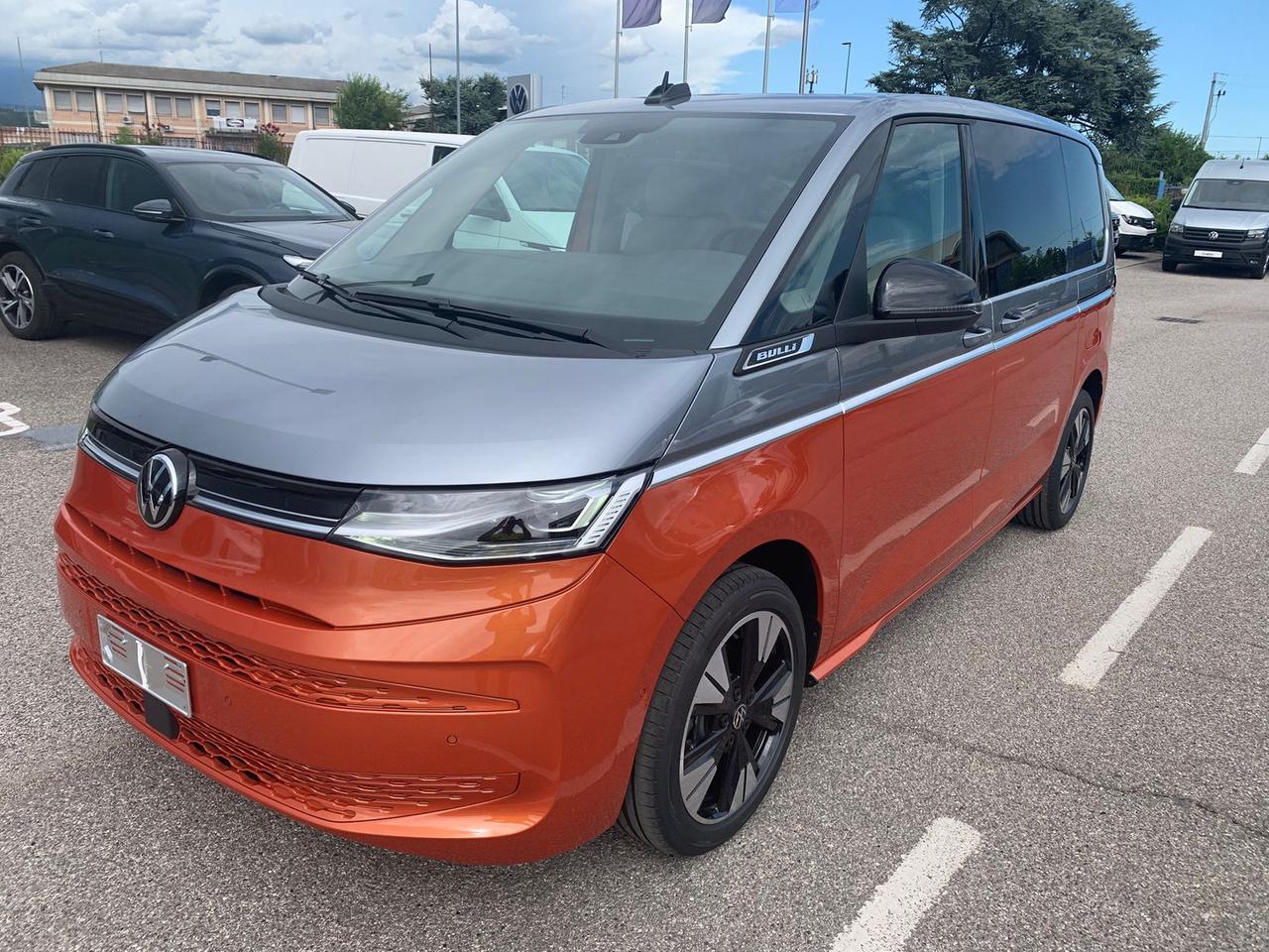 Volkswagen T7 Multivan 2.0 tdi life 150cv dsg 7p.ti