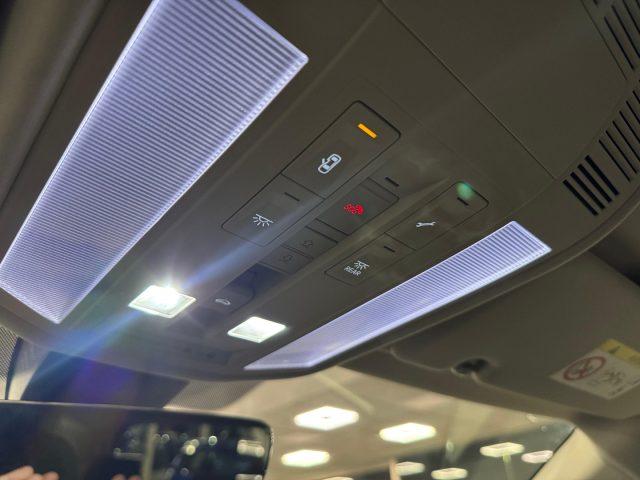 VOLKSWAGEN Touareg 3.0 V6 TDI 286 CV SCR ELEGANCE *UNIPROP*TETTO*