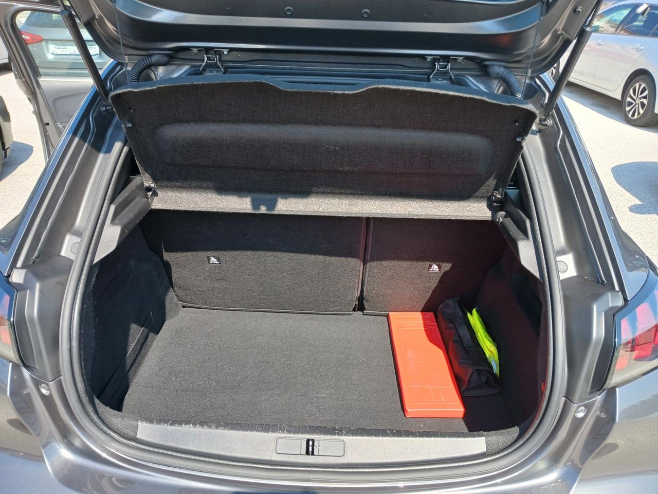 Peugeot 208 1.5 BHDI 102CV 2020 BUSINESS