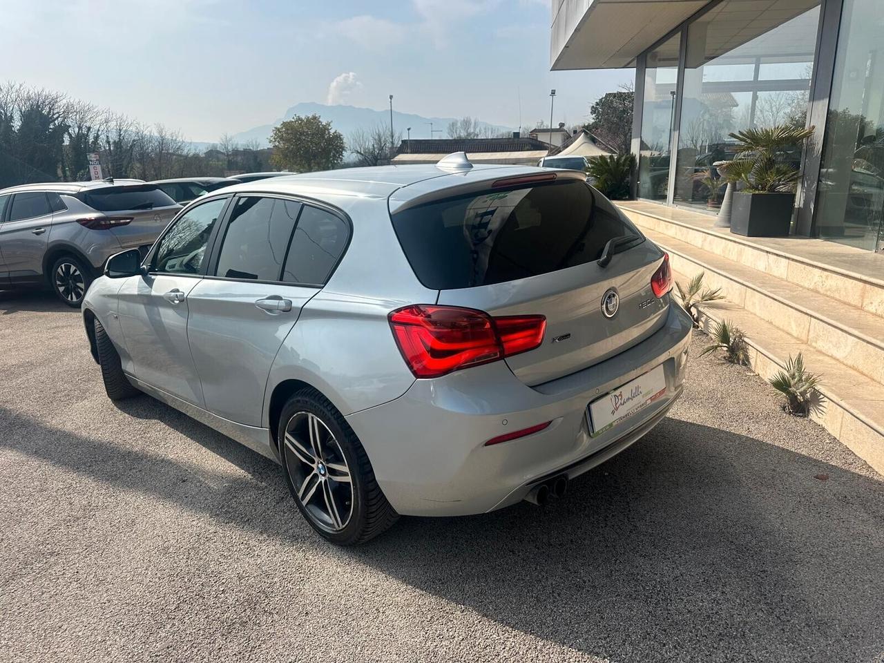 Bmw 120d xDrive 5P Urban AUTOM.