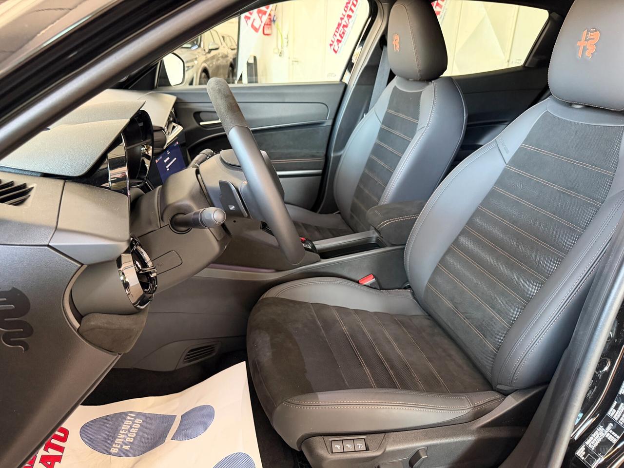 Alfa Romeo Junior 1.2 145 CV Hybrid eDCT6 Q4 Intensa Km 800 Nero Tortona 4X4
