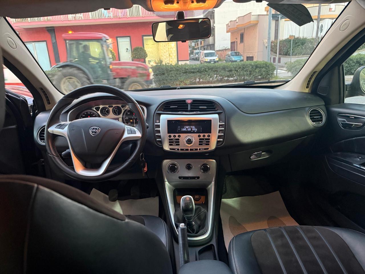 Lancia Delta 1.6 MJT DPF Oro