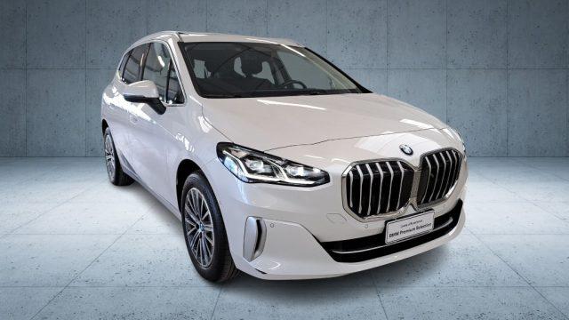 BMW 220 i 48V Active Tourer Luxury Aut. + Tetto