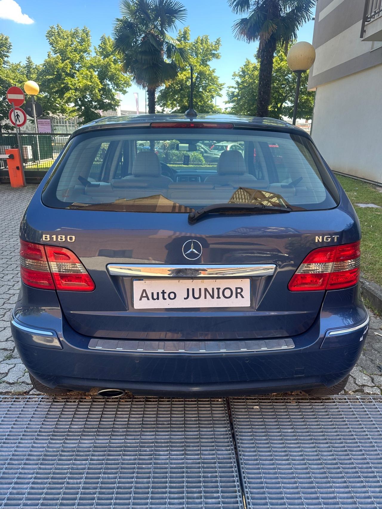 Mercedes-benz B 180 NGT BlueEFFICIENCY Premium