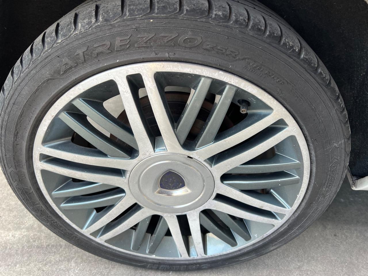 Lancia Ypsilon 1.2 Versus