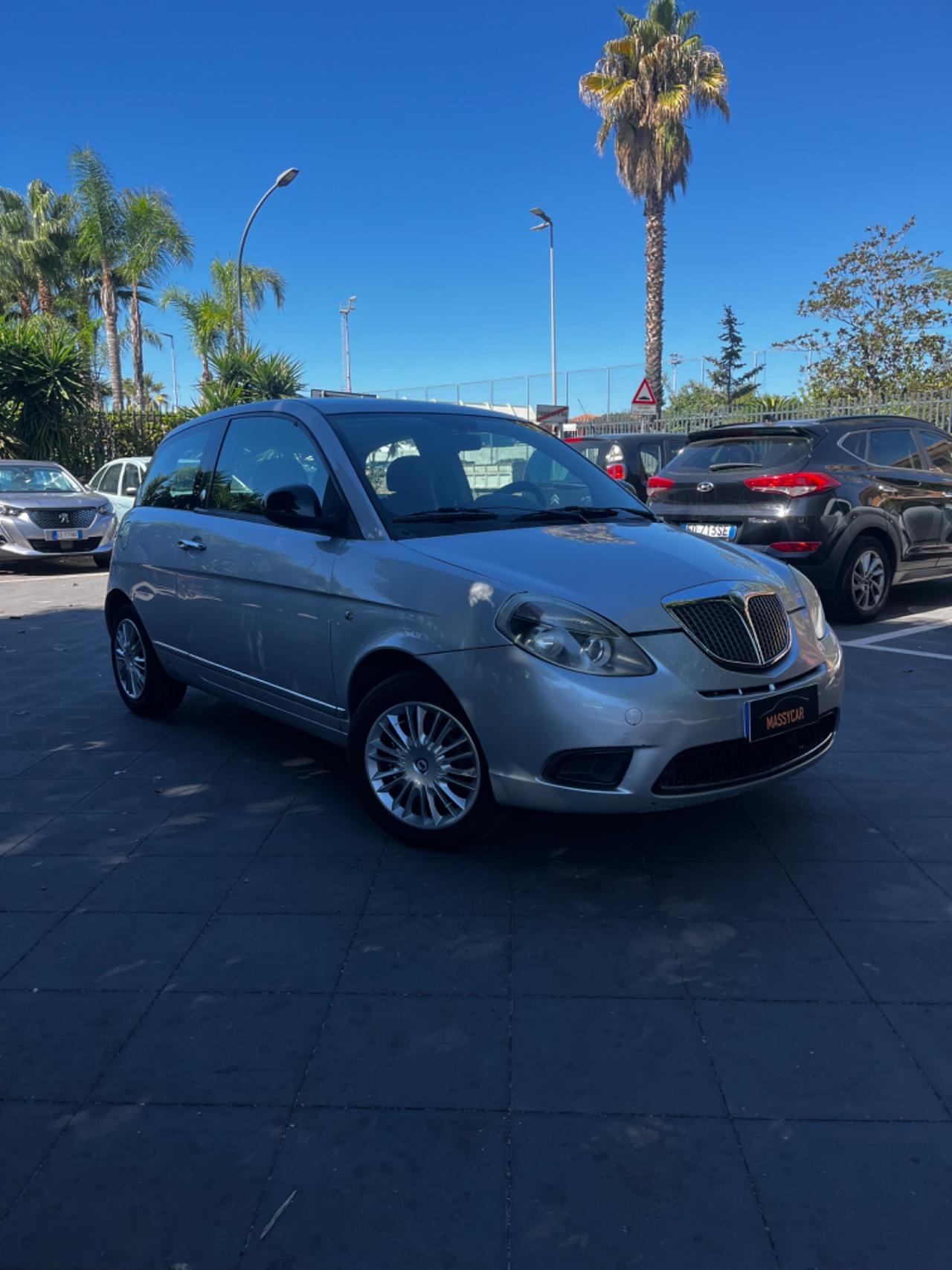 Lancia Ypsilon 1.2 69 CV GPL Ecochic Silver