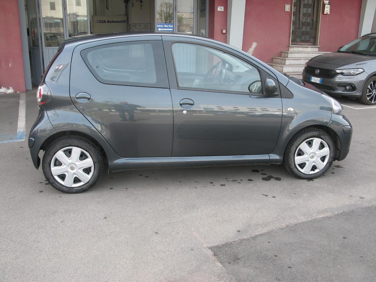 Toyota Aygo 1.0 12V VVT-i 5 porte