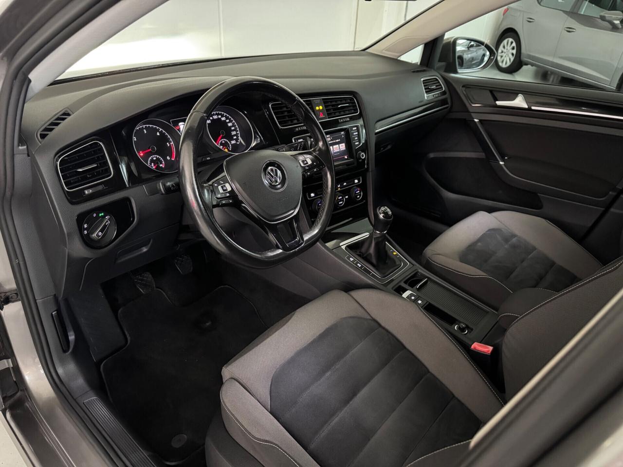 Volkswagen Golf 2.0 TDI 5p. Highline BlueMotion Technology