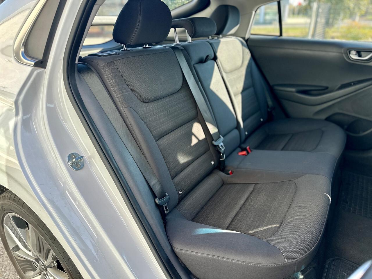 Hyundai Ioniq 1.6 Hybrid DCT Style