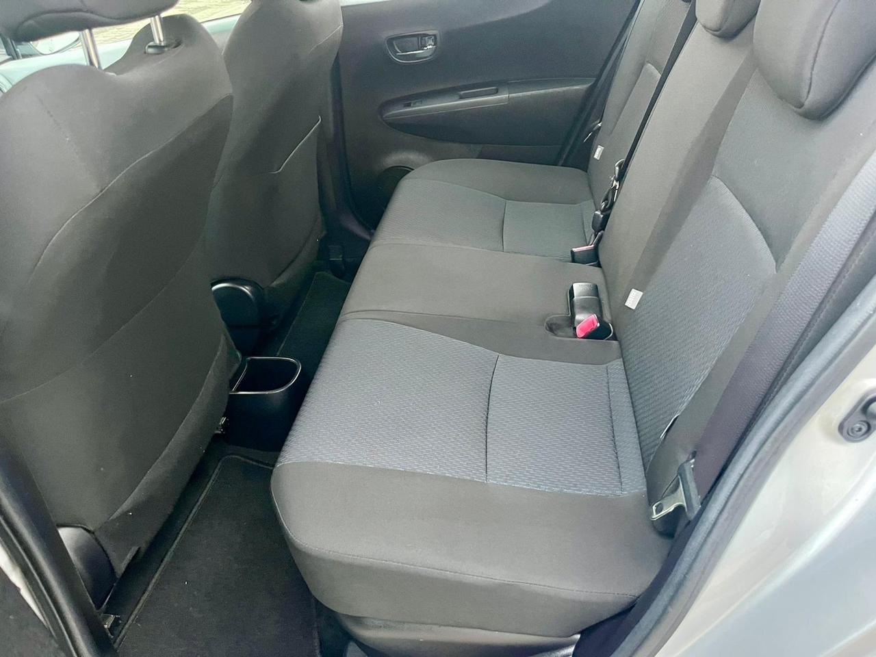 Toyota Yaris 1.5 Hybrid 104.000km 2013 perfetta