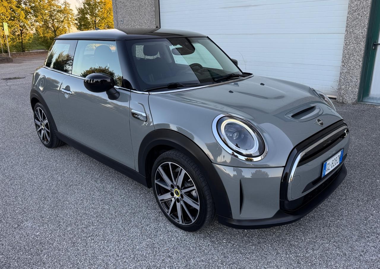 Mini Full Electric Cooper SE Camden Edition