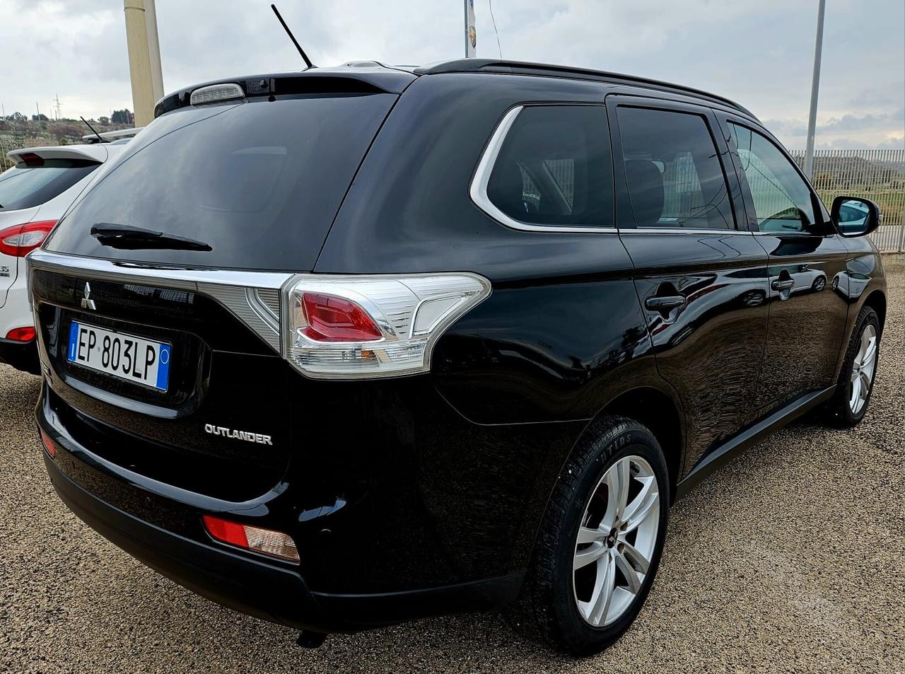 Mitsubishi Outlander - PARI AL NUOVO - GARANTITA 12 MESI CASCO -