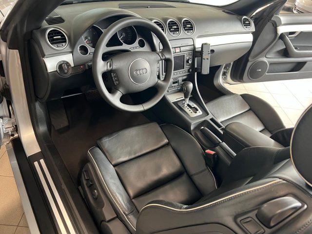 AUDI S4 Cabrio 4.2 V8 quattro tiptronic FULL SERVICE !