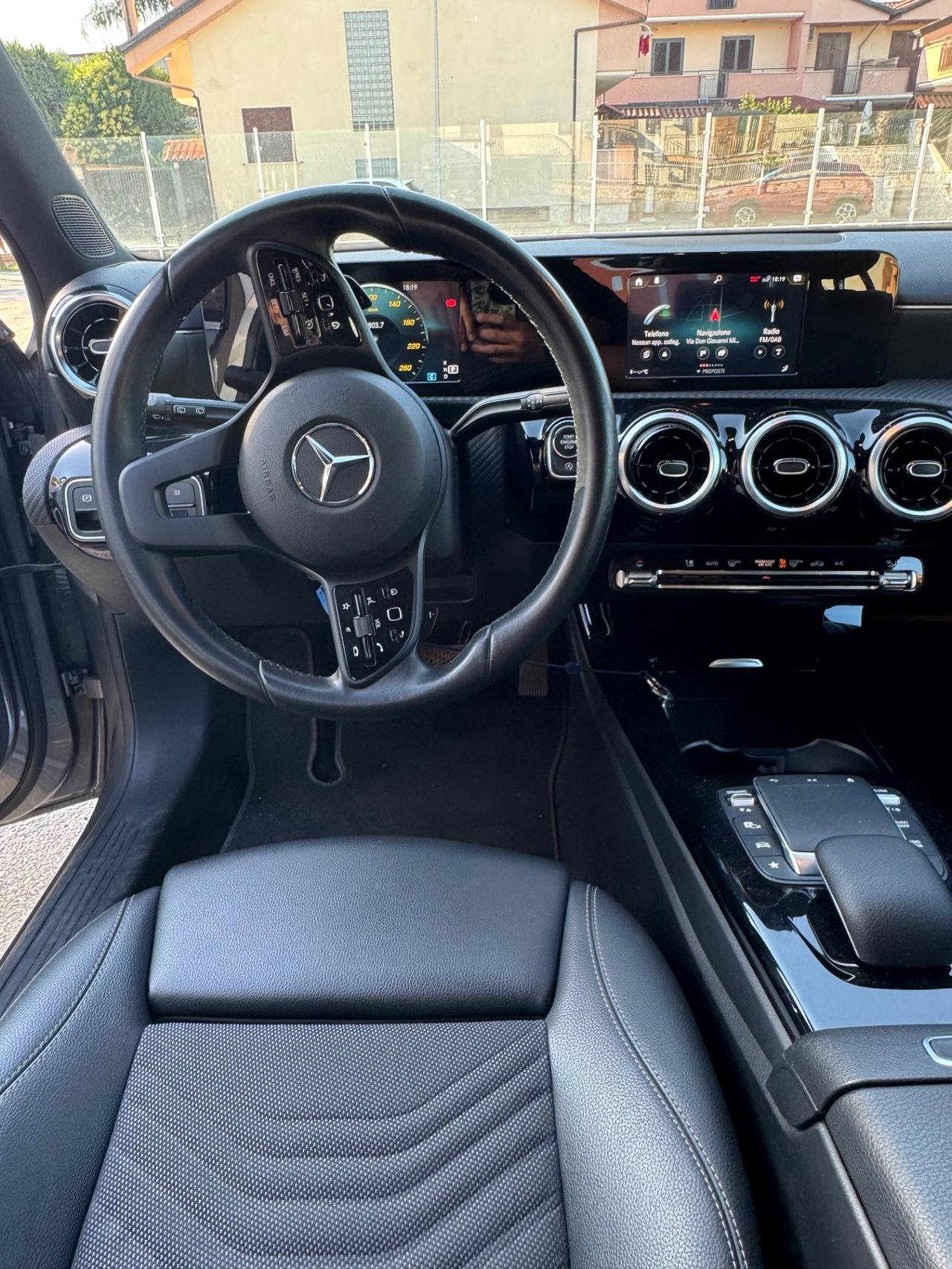 Mercedes-benz A 180 d Automatic Business