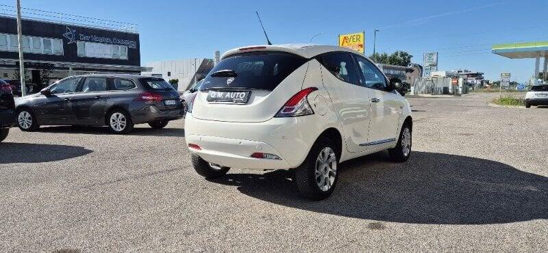 Lancia Ypsilon Ypsilon 0.9 TwinAir 5 porte Metano Ecochic Platinum