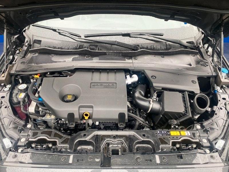 JAGUAR E-Pace (X540) E-Pace 2.0D I4 204 C...